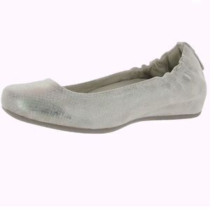 Earthies By Earth TOLO Silver Off White Faux Snakeskin Leather Ballet Flats